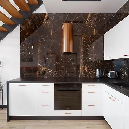 Perlowa Przystan Leu King